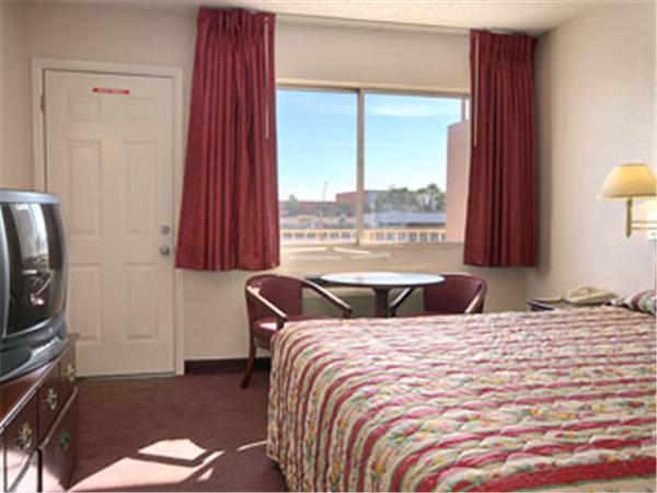 Travelodge By Wyndham Mesa Pokój zdjęcie
